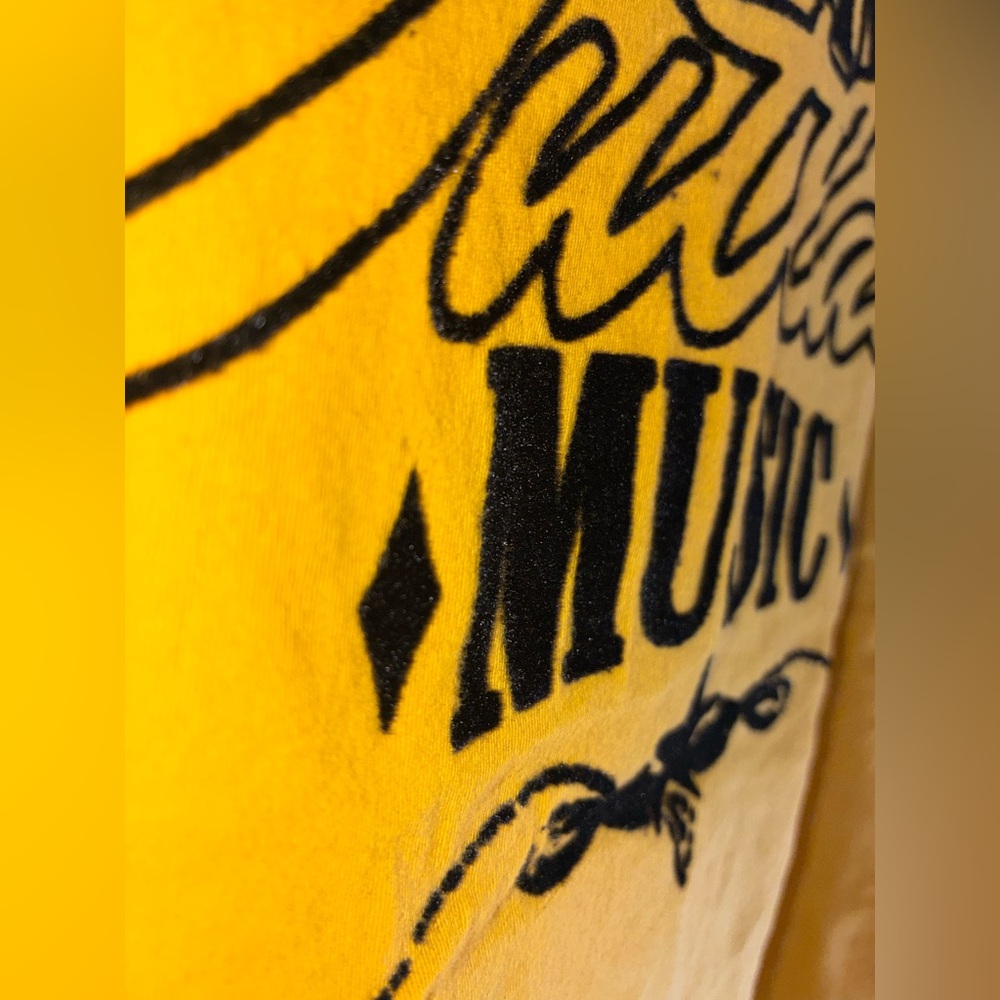 Daydreamer Willie Nelson Outlaw Music tee - Picture 7 of 7